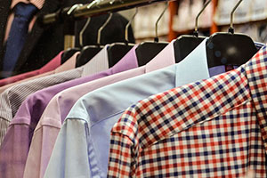 Картинка статьи Сколько должно быть рубашек в мужском гардеробе?