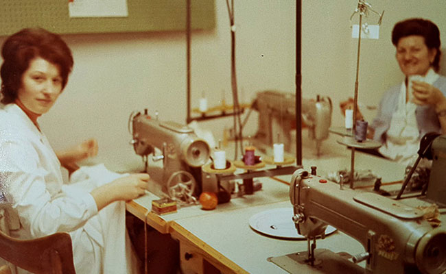 Производство рубашек Marol в 1960